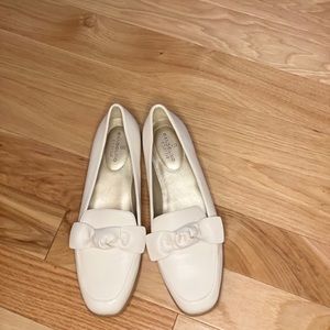 Bandolino B Flexible Loafers